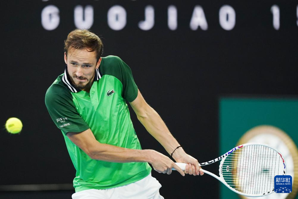 位列奖牌榜 位列奖牌榜